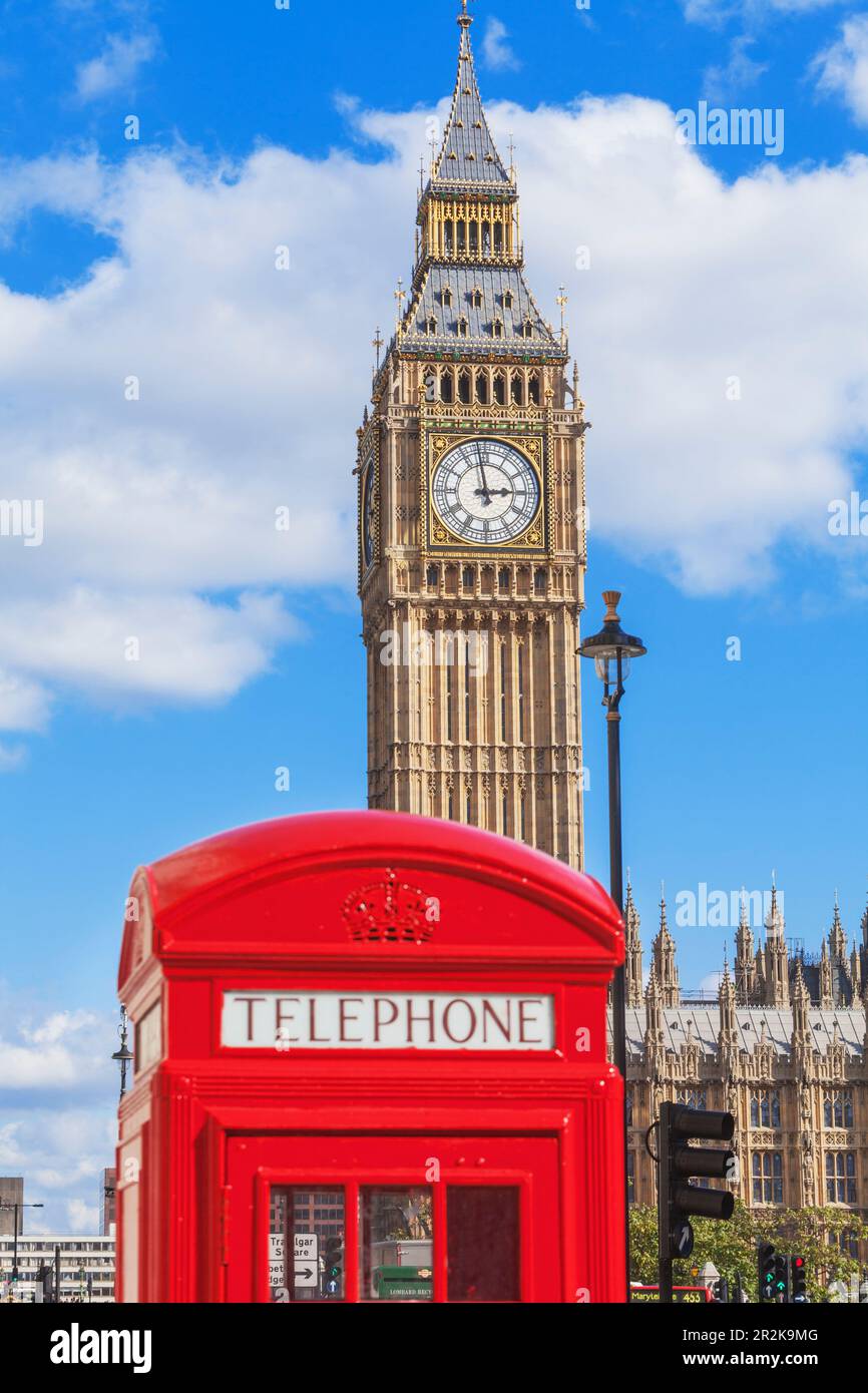 Big Ben et Red Phone Box, Londres, Angleterre, Royaume-Uni Banque D'Images
