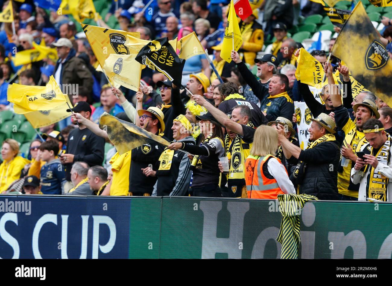 Stade Aviva, Dublin, Irlande. 20th mai 2023. Finale de la coupe des champions Heineken Rugby, Leinster contre la Rochelle : les supporters de la Rochelle applaudissent leur équipe crédit : action plus Sports/Alamy Live News Banque D'Images