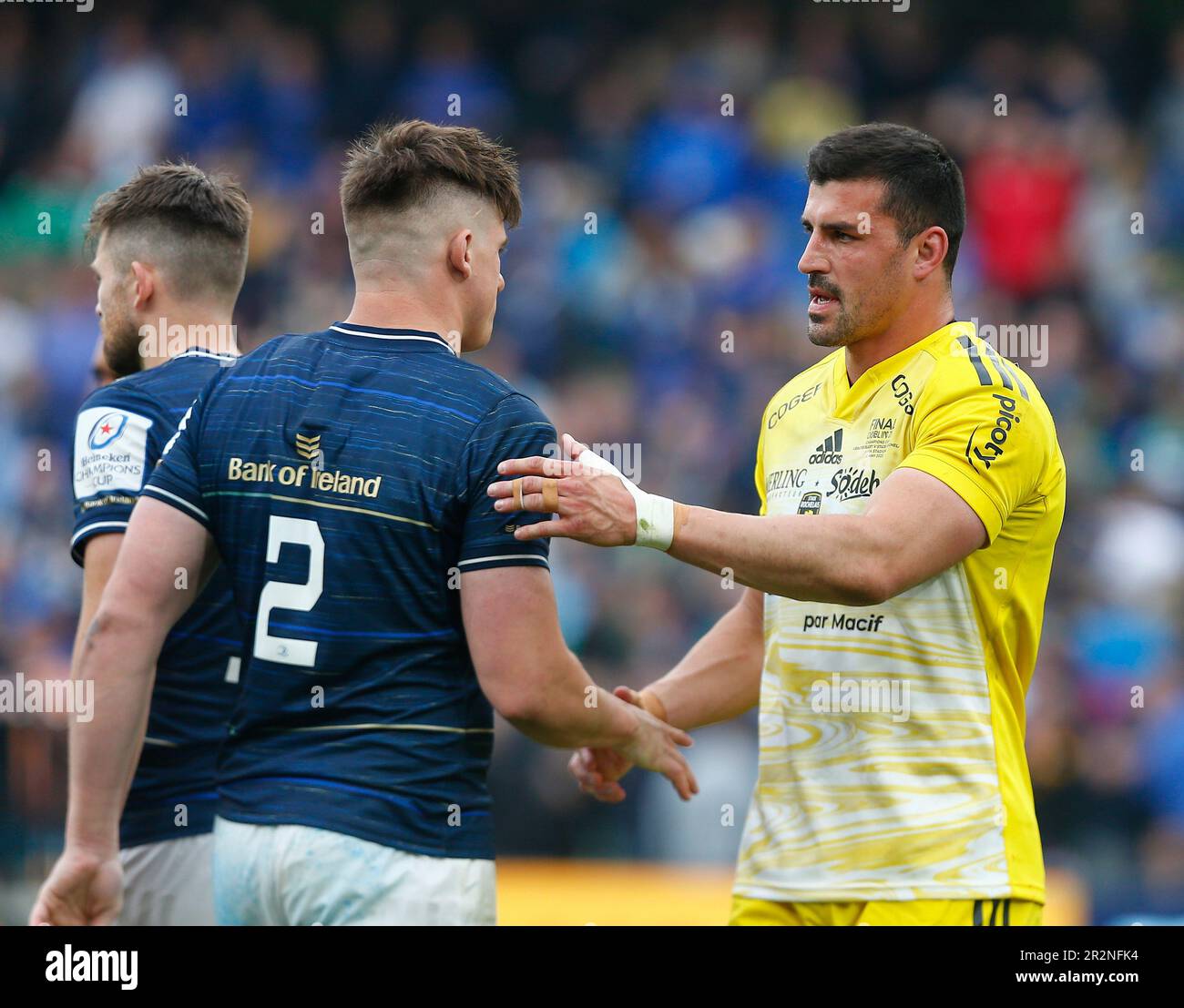 Stade Aviva, Dublin, Irlande. 20th mai 2023. Finale de la coupe des champions Heineken Rugby, Leinster contre la Rochelle: Les deux équipes après le coup de sifflet à temps plein Credit: Action plus Sports/Alamy Live News Banque D'Images