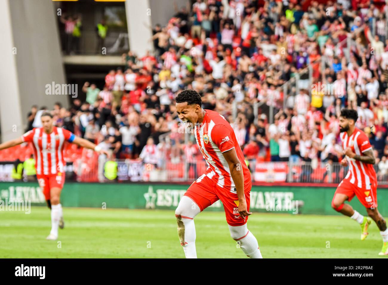 20 mai 2023: ALMERIA, ESPAGNE - MAI 20: Vinicius Lazaro de UD Almeria célébrer son but pendant le match entre UD Almeria et RCD Mallorca de la Liga Santander sur 20 mai 2023 au stade PowerHorse à Almeria, Espagne. (Credit image: © Samuel Carreño/PX Imagens via ZUMA Press Wire) USAGE ÉDITORIAL SEULEMENT! Non destiné À un usage commercial ! Banque D'Images