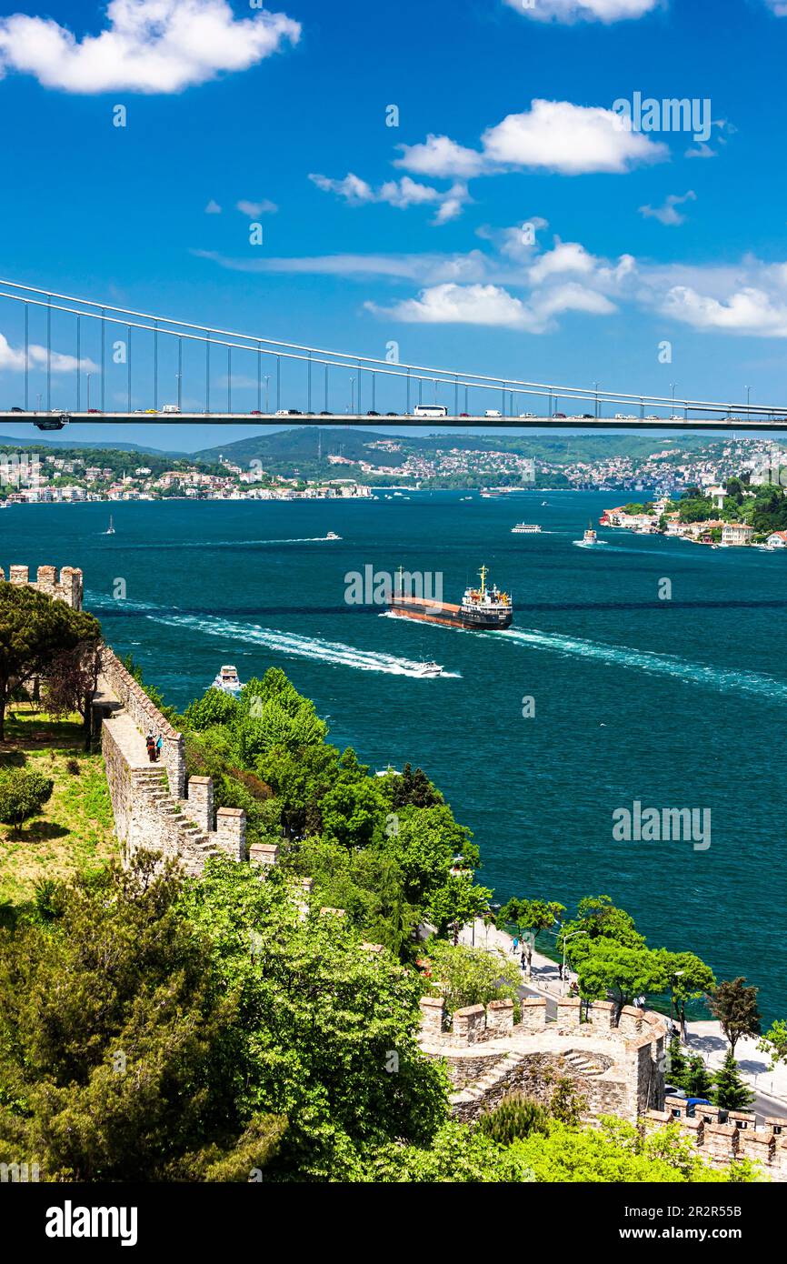 Pont Fatih Sultan Mehmet, depuis la forteresse de Rumeli, détroit du Bosphore, Istanbul, Sarıyer, Turquie Banque D'Images