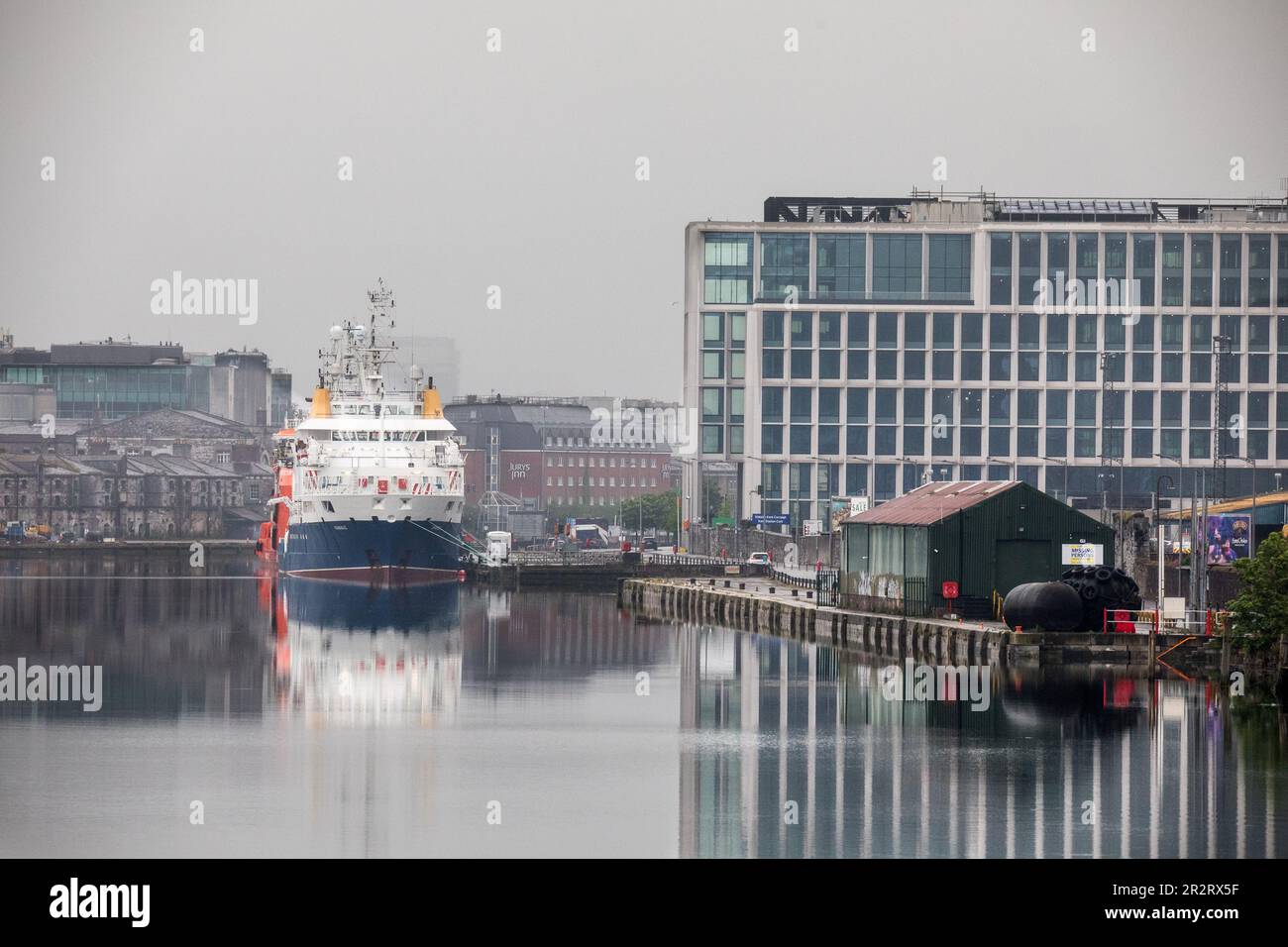 Cork, Cork, Irlande. 21st mai 2023. Le navire Granuaile, qui pond des bouées, s'est enattaché au quai d'Horgan, lors d'une matinée brumeuse à Cork, en Irlande. - Crédit; David Creedon / Alamy Live News Banque D'Images