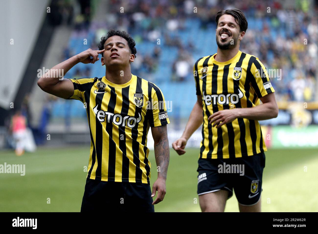 ARNHEM - million Manhoef de vitesse célèbre le 3-0 avec Marco van Ginkel de vitesse lors du match de première ligue néerlandais entre vitesse et FC Groningen au Gelredome sur 21 mai 2023 à Arnhem, pays-Bas. PNA JEROEN PUTMANS Banque D'Images