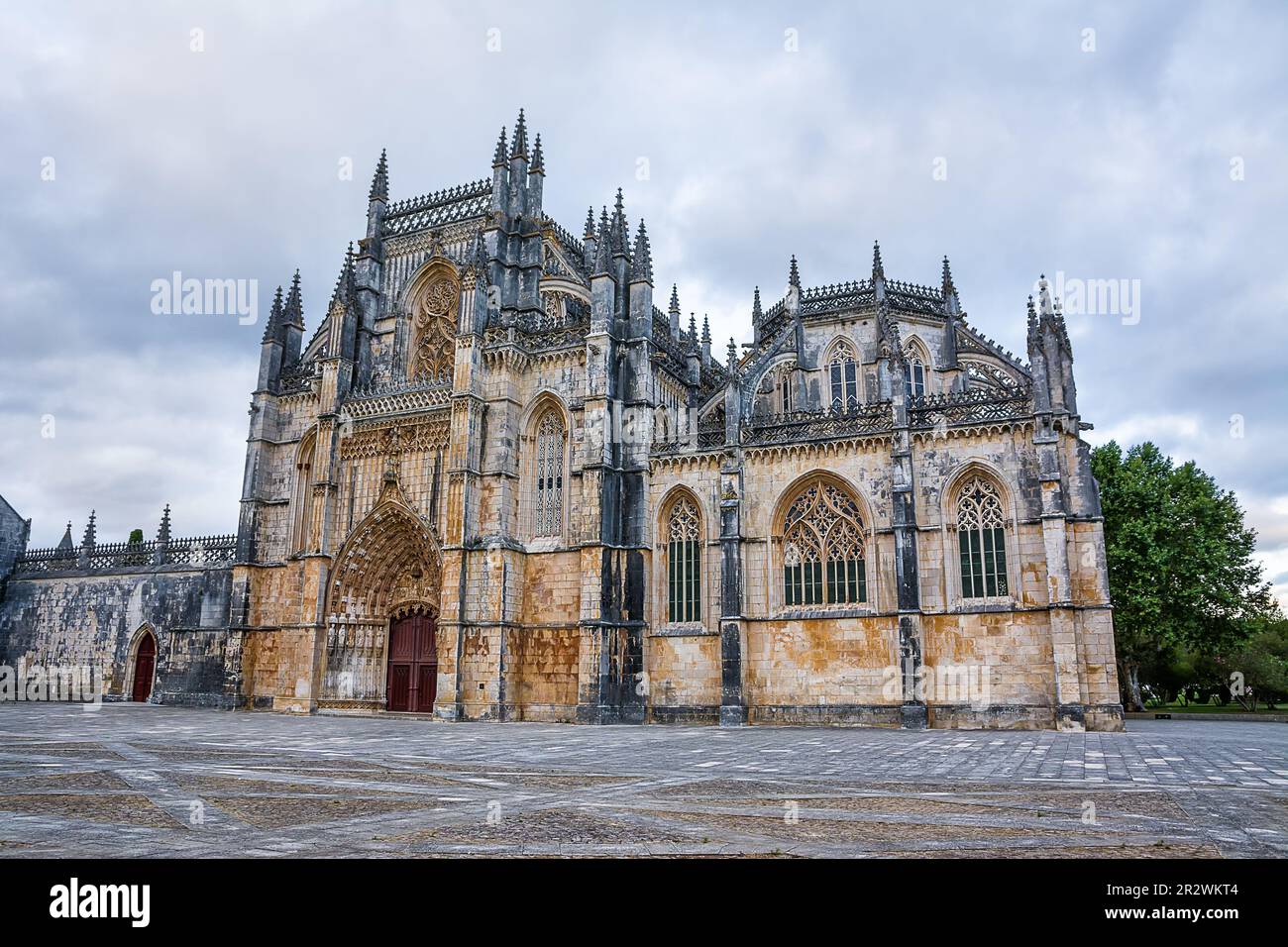 Façade de la cathédrale de Batalha au Portugal Banque D'Images