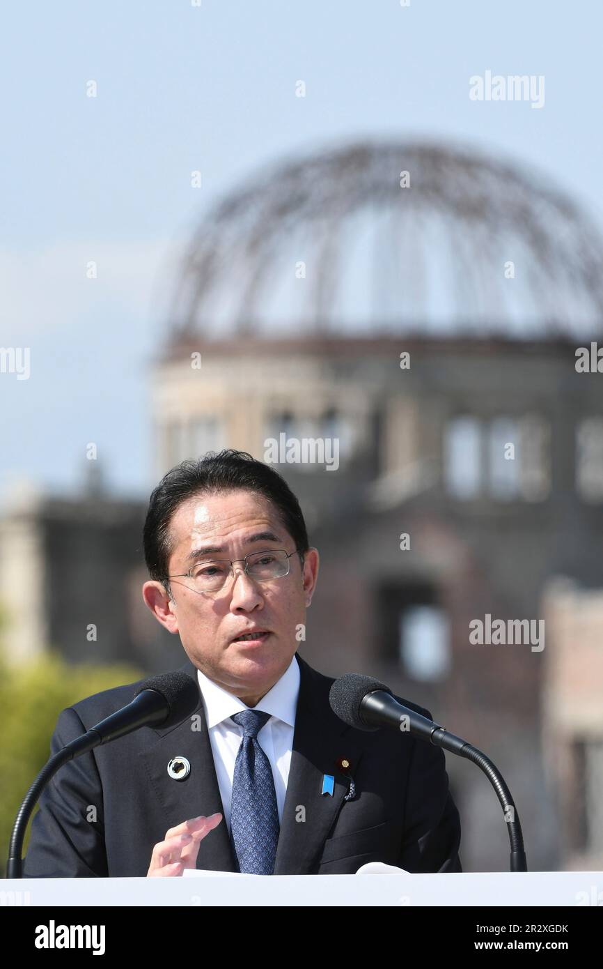 Hiroshima, Japon. 21st mai 2023. Le Premier ministre japonais Fumio Kishida tient une conférence de presse à la fin du Sommet des dirigeants de G7 au Mémorial de la paix d'Hiroshima, à 21 mai 2023, à Hiroshima, au Japon. Crédit: Photo de piscine/G7 Hiroshima/Alamy Live News Banque D'Images