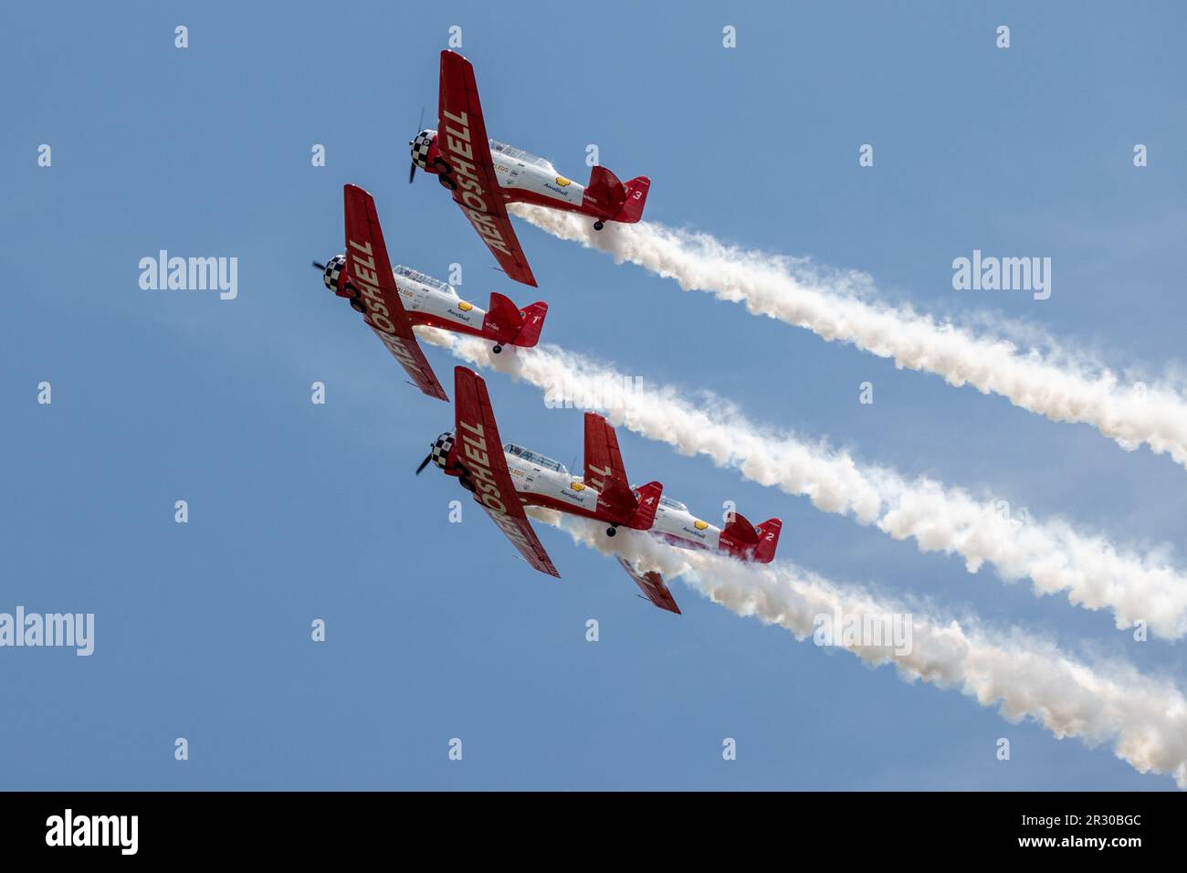 L’équipe Aéroshell Aerobatic se produit lors du 10e salon aéronautique de Chennault, le samedi 20 mai 2023, à Lake Charles, Louisiane. (Kirk Meche/image du sport) Banque D'Images