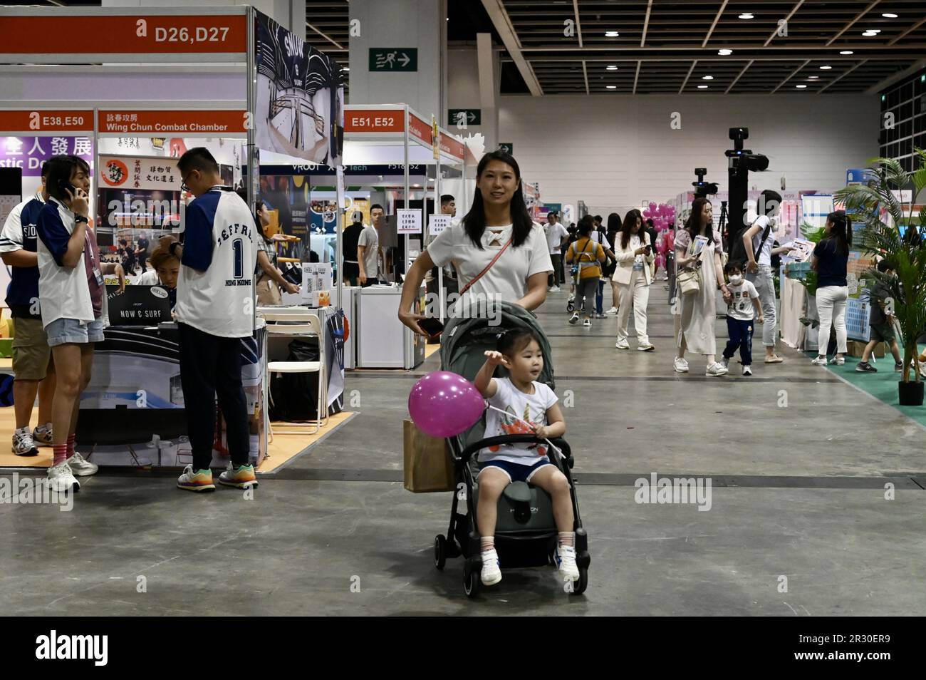 **CHINE CONTINENTALE, HONG KONG, MACAO ET TAÏWAN HORS** activités parascolaires le Festival et l'exposition des manuels scolaires et fournitures 2023 se tiennent au Hong Kong Convention and Exhibition Centre, Hong Kong, Chine, 19 mai 2023. (Photo de ChinaImages/Sipa USA) Banque D'Images