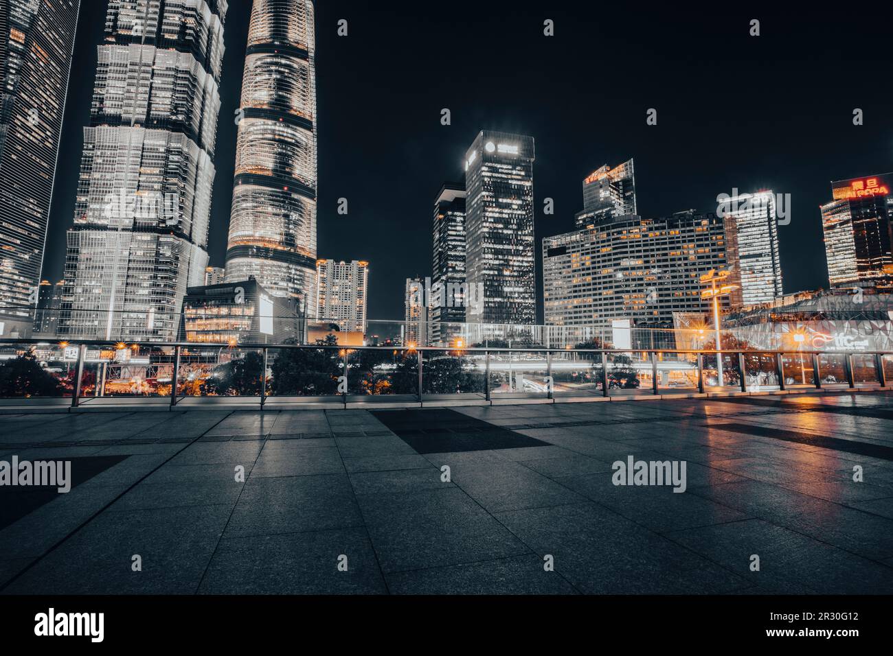 Cityscape at night de Shanghai, Chine Banque D'Images