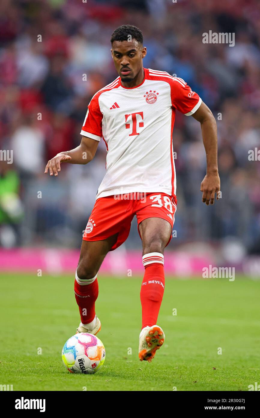 Ryan Gravenberch du FC Bayern Muenchen FC Bayern Muenchen RB Leipzig