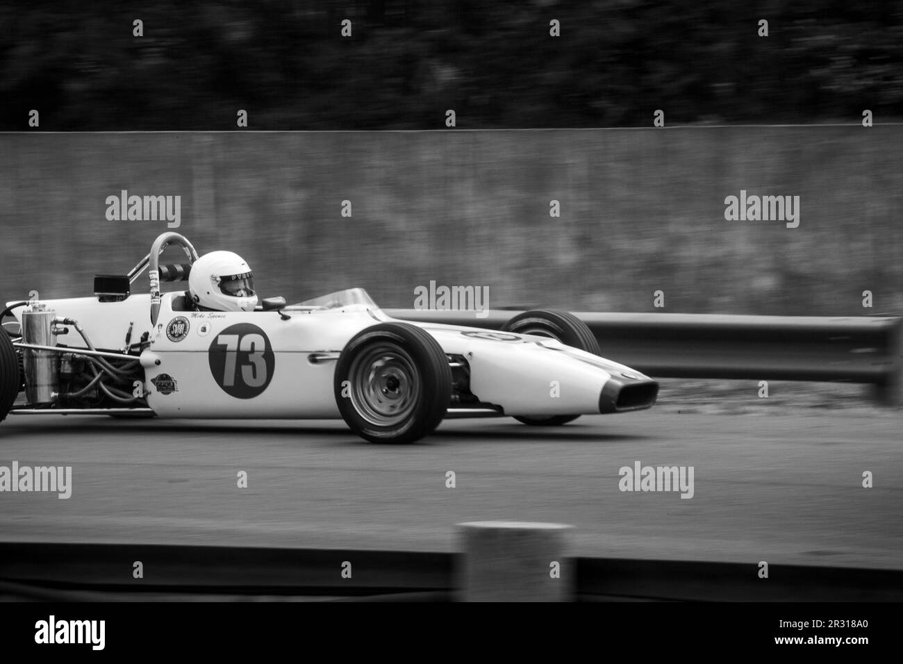 Courses de voitures d'époque pendant le Vintage Racing Group 500 2019. Banque D'Images