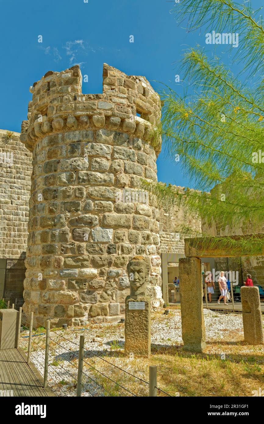 Entrée au château de Bodrum et au musée d'archéologie sous-marine, ville de Bodrum, province de Muğla, Turquie. Banque D'Images