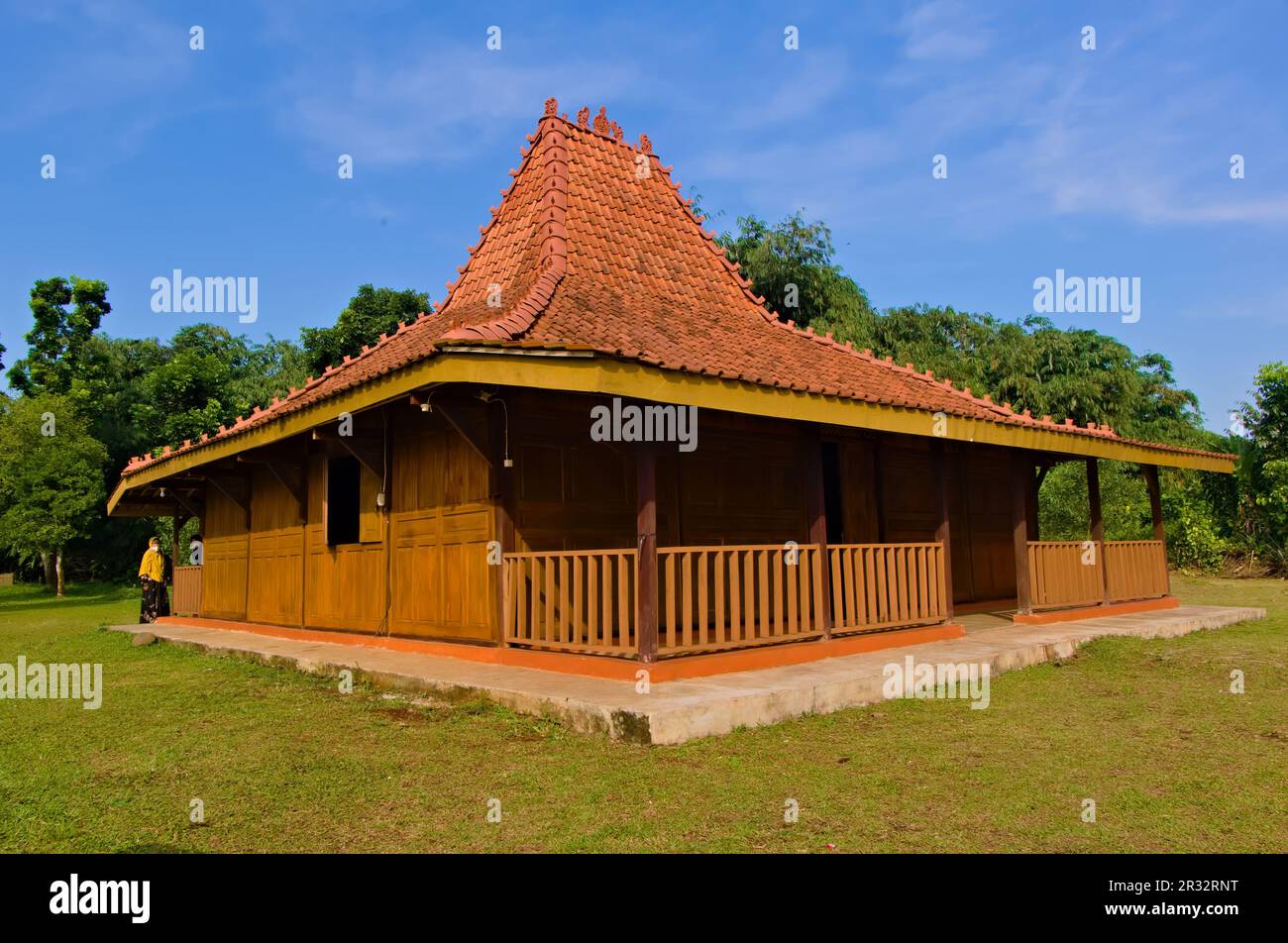 Maisons traditionnelles javanaises, maisons traditionnelles indonésiennes sont souvent appelées maisons joglo, architecture en bois Banque D'Images