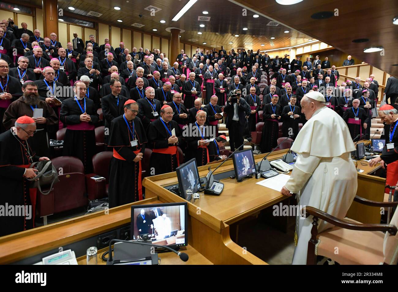 Vatican, Vatican. 22nd mai 2023. Italie, Rome, Vatican, 2023/5/22.le Pape François lors de sa rencontre avec les membres de la Conférence épiscopale italienne à l'occasion de l'Assemblée générale de l'IEC 77th à la salle Synode du Vatican Photographie par Vatican Media /Catholic Press photo . LIMITÉ À UNE UTILISATION ÉDITORIALE - PAS DE MARKETING - PAS DE CAMPAGNES PUBLICITAIRES. Crédit : Agence photo indépendante/Alamy Live News Banque D'Images