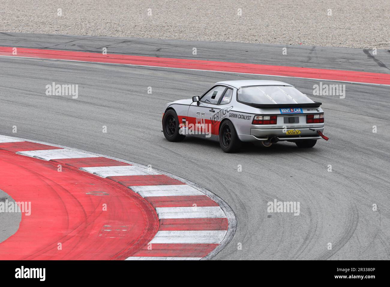 1989 Porsche 944 S2 dans les 6 heures de Barcelone Trophée Paco Godia le 21/5/2023 au circuit de Catalogne, Barcelone, Espagne Banque D'Images