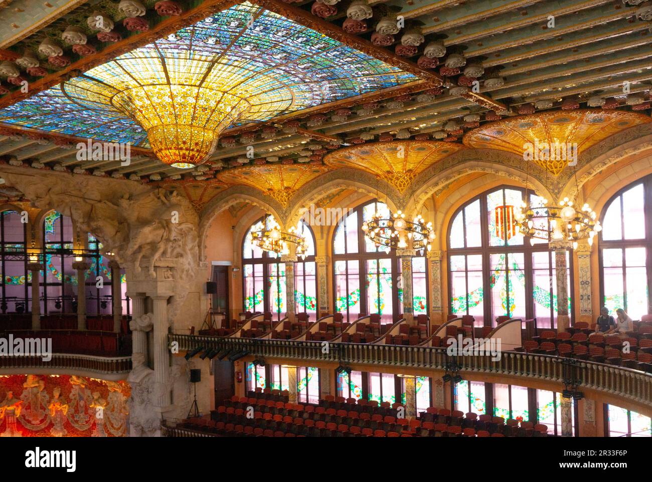 Le Palais de la musique catalane (salle de concert), site classé au patrimoine mondial de l'UNESCO, est l'incarnation du style Art Nouveau moderniste. Barcelone, Espagne. Banque D'Images