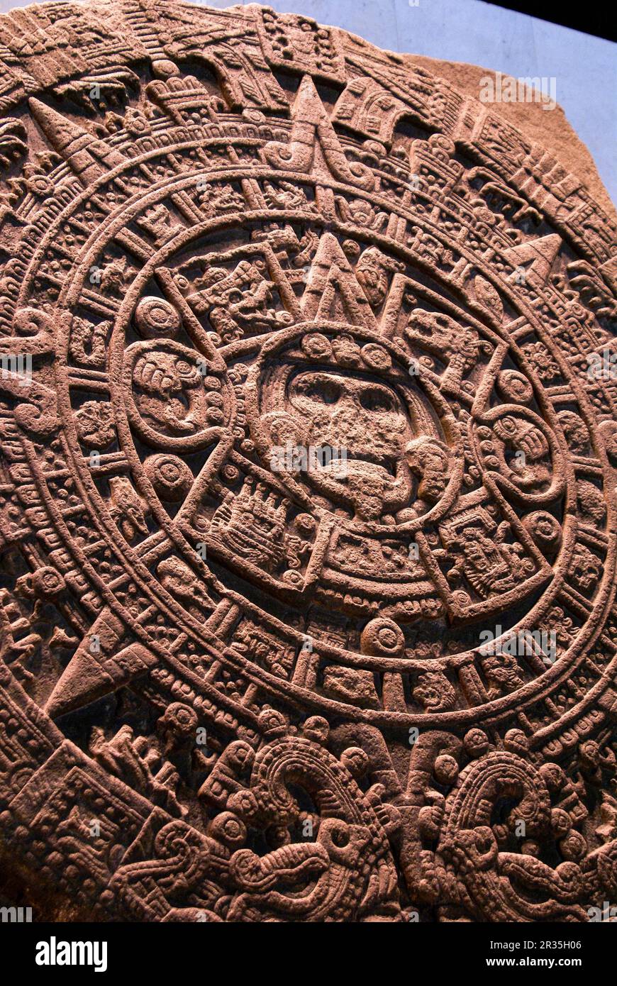 Piedra del sol. Cultura Azteca. Museo Nacional de antropologia. Estado de Mexico D.F.Mexique. Banque D'Images