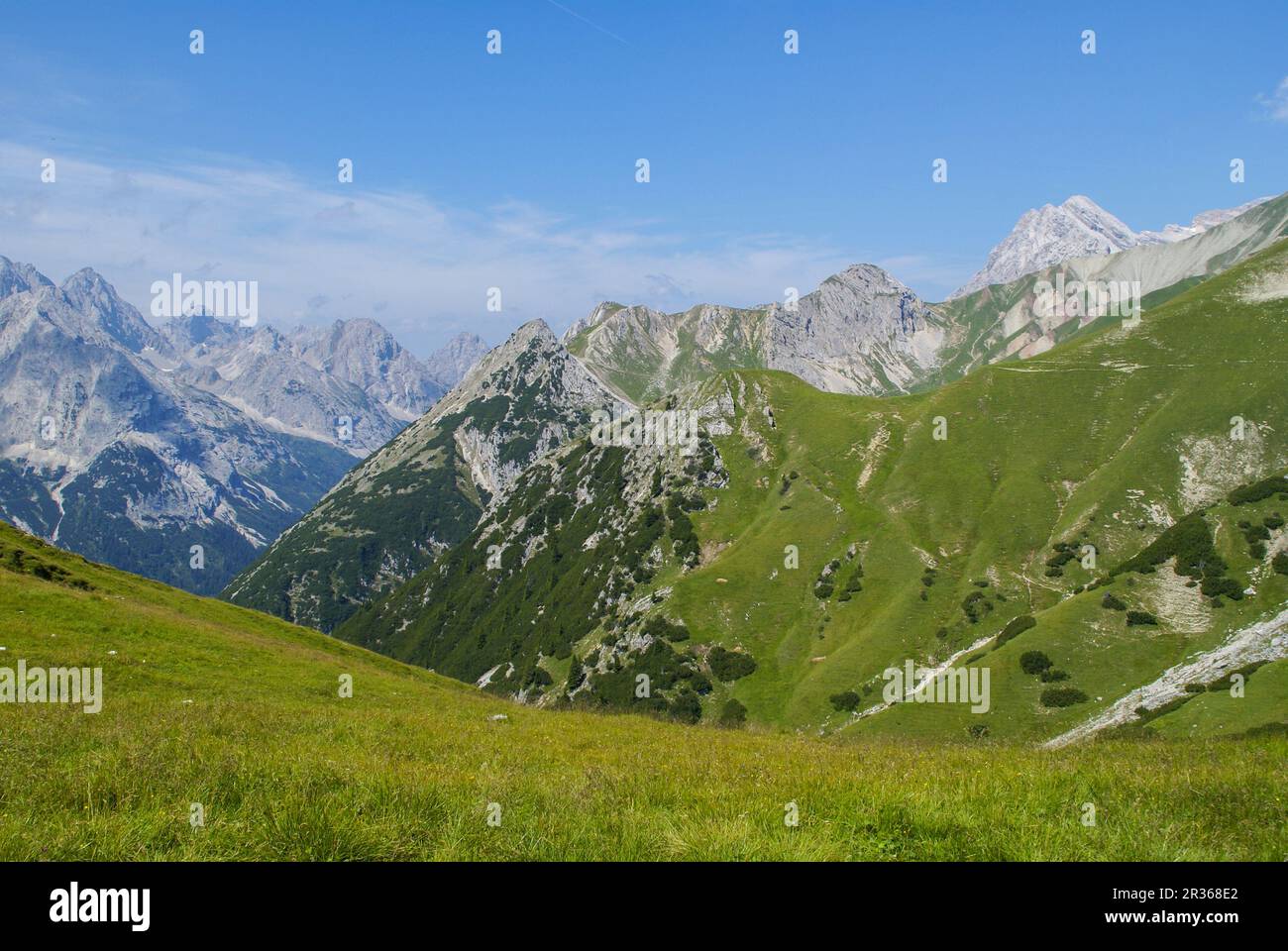 Vue panoramique depuis le pic de la montagne appelé Predigtstein, Tyrol, Autriche Banque D'Images