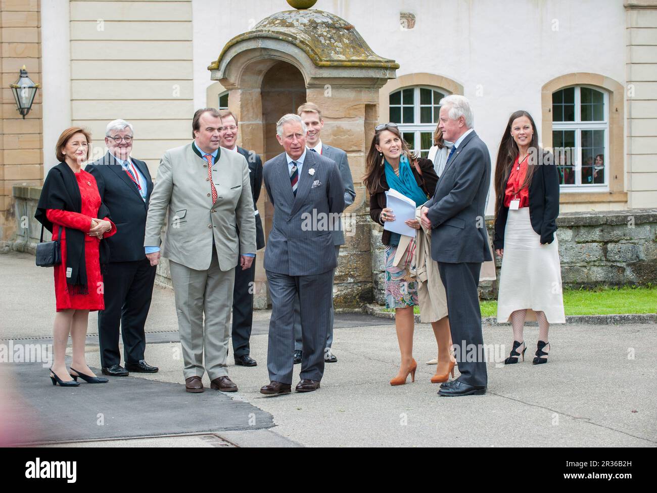 Le prince Charles visite son navire de cousinage allemand, le château de Langenburg, en Allemagne Banque D'Images