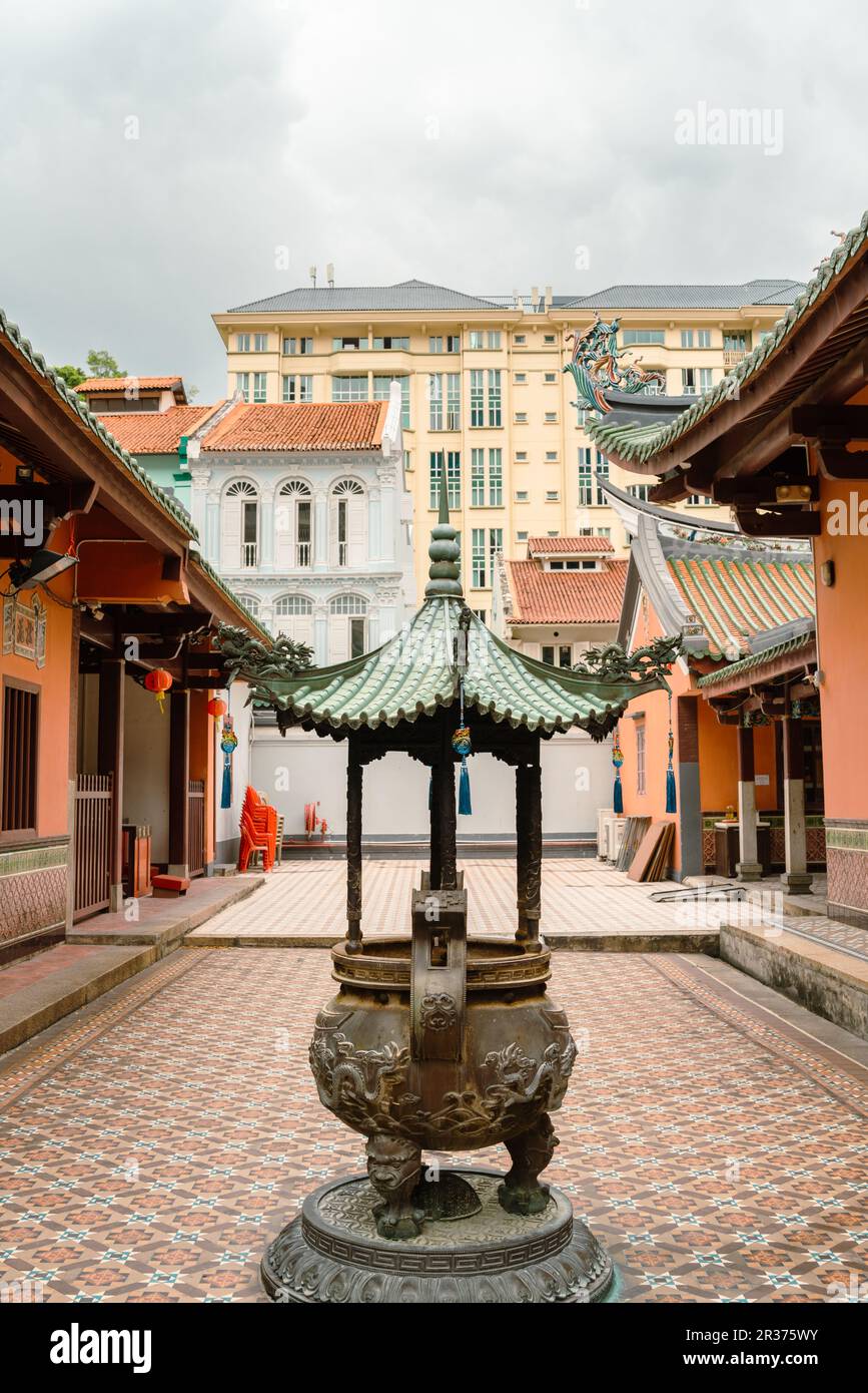 Singapour - 23 octobre 2022 : quartier chinois Temple Thian Hock Keng Banque D'Images