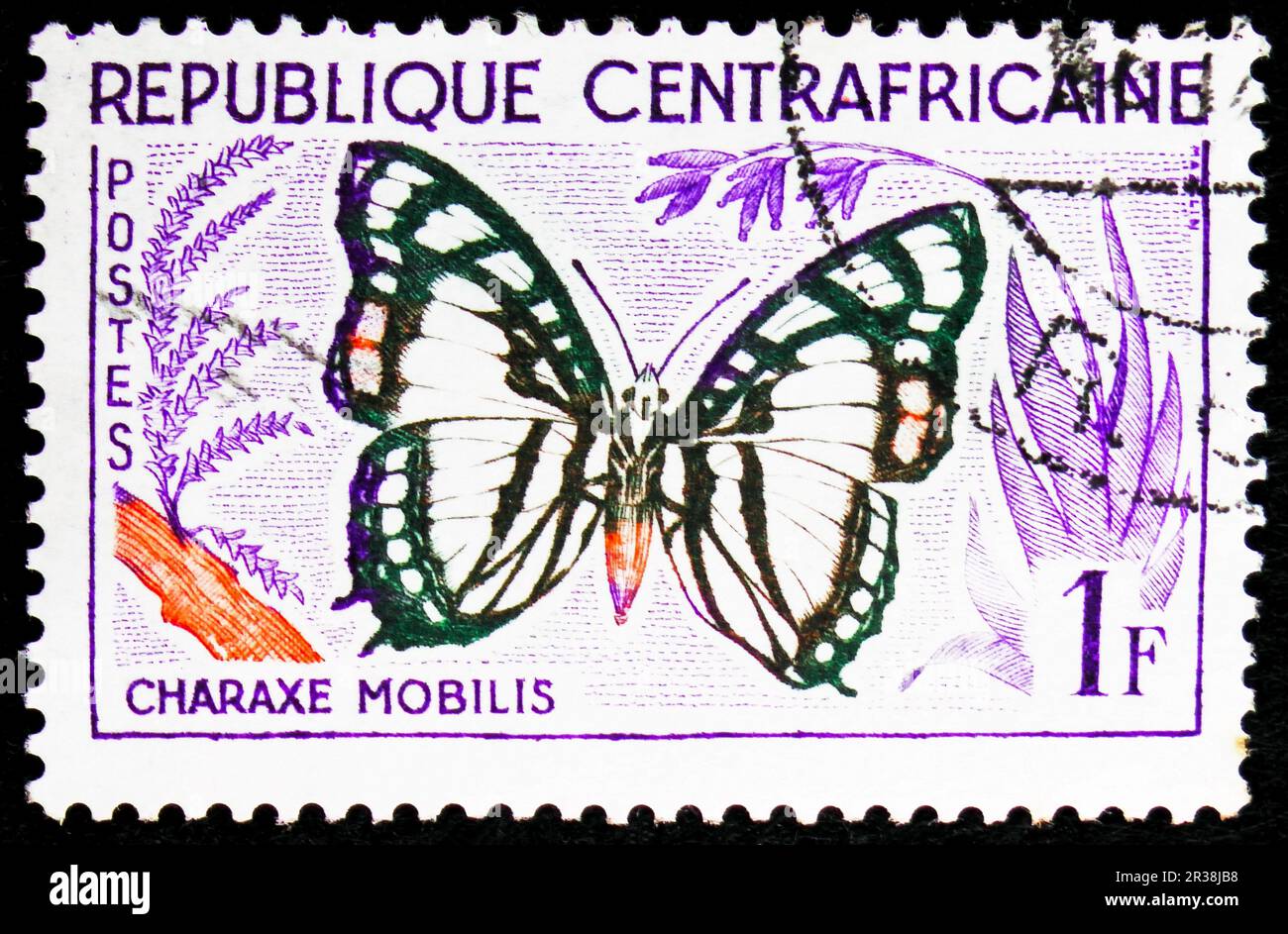 MOSCOU, RUSSIE - 18 MAI 2023 : timbre-poste imprimé en République centrafricaine montre des Charax blancs (Charax nobilis), papillons, cir Banque D'Images