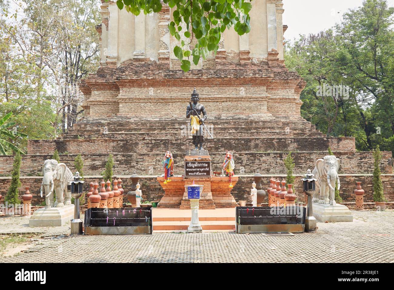 L'historique Wat Ched Yod de Chiang Mai, en Thaïlande, a été basé sur la conception du temple de Mahabodhi à Bihar, en Inde Banque D'Images