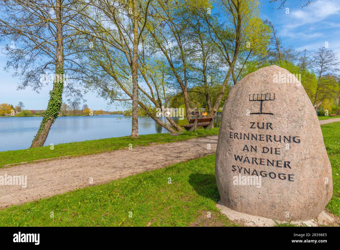 Pierre commémorative, ville de Waren, Mueritz, Mecklembourg-Poméranie occidentale, Allemagne de l'est, Europe Banque D'Images