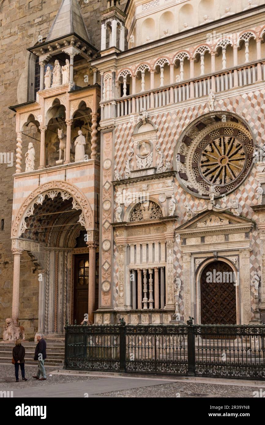 Capilla Colleoni, siglo XV, Duomo, Piazza Padre Reginaldo Giuliani,ciudad alta, Bergame, Lombardie, Italia, Europa. Banque D'Images