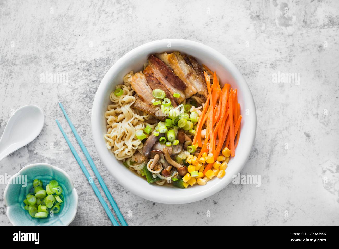 Miso ramen avec ventre de porc (Asie) Banque D'Images