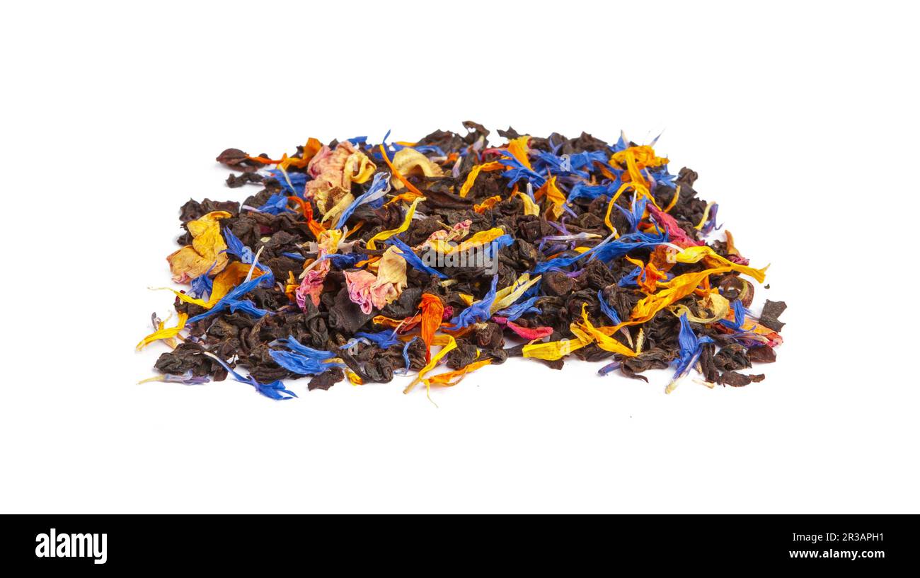 Thé Ceylan noir et vert avec fleurs sèches Banque D'Images