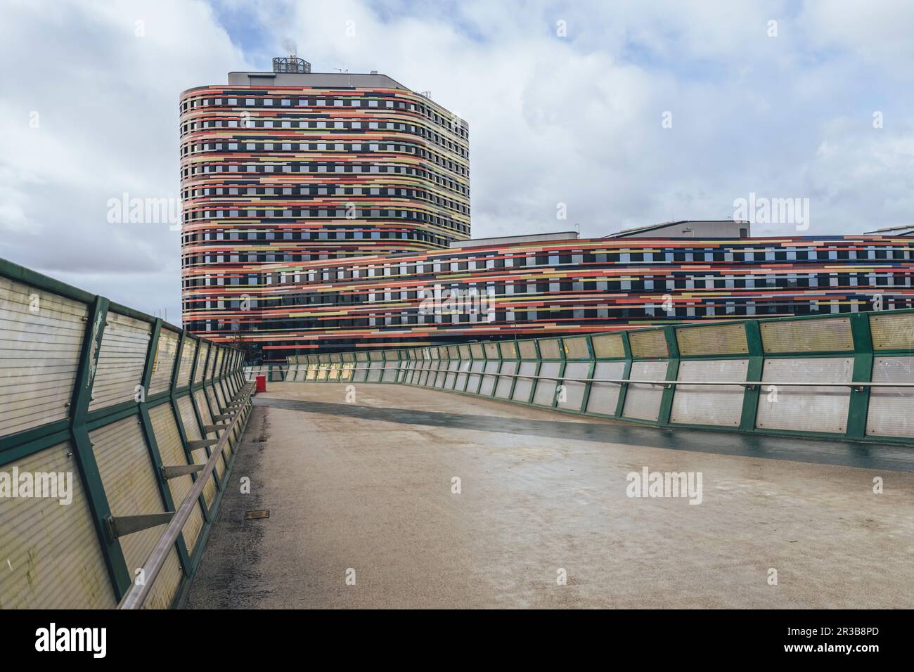 Allemagne, Hambourg, pont devant le ministère du développement urbain et de l'Environnement Banque D'Images