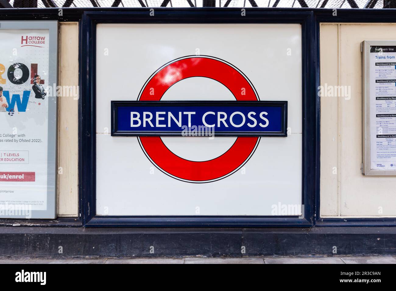 Roundel de Brent Cross Banque D'Images