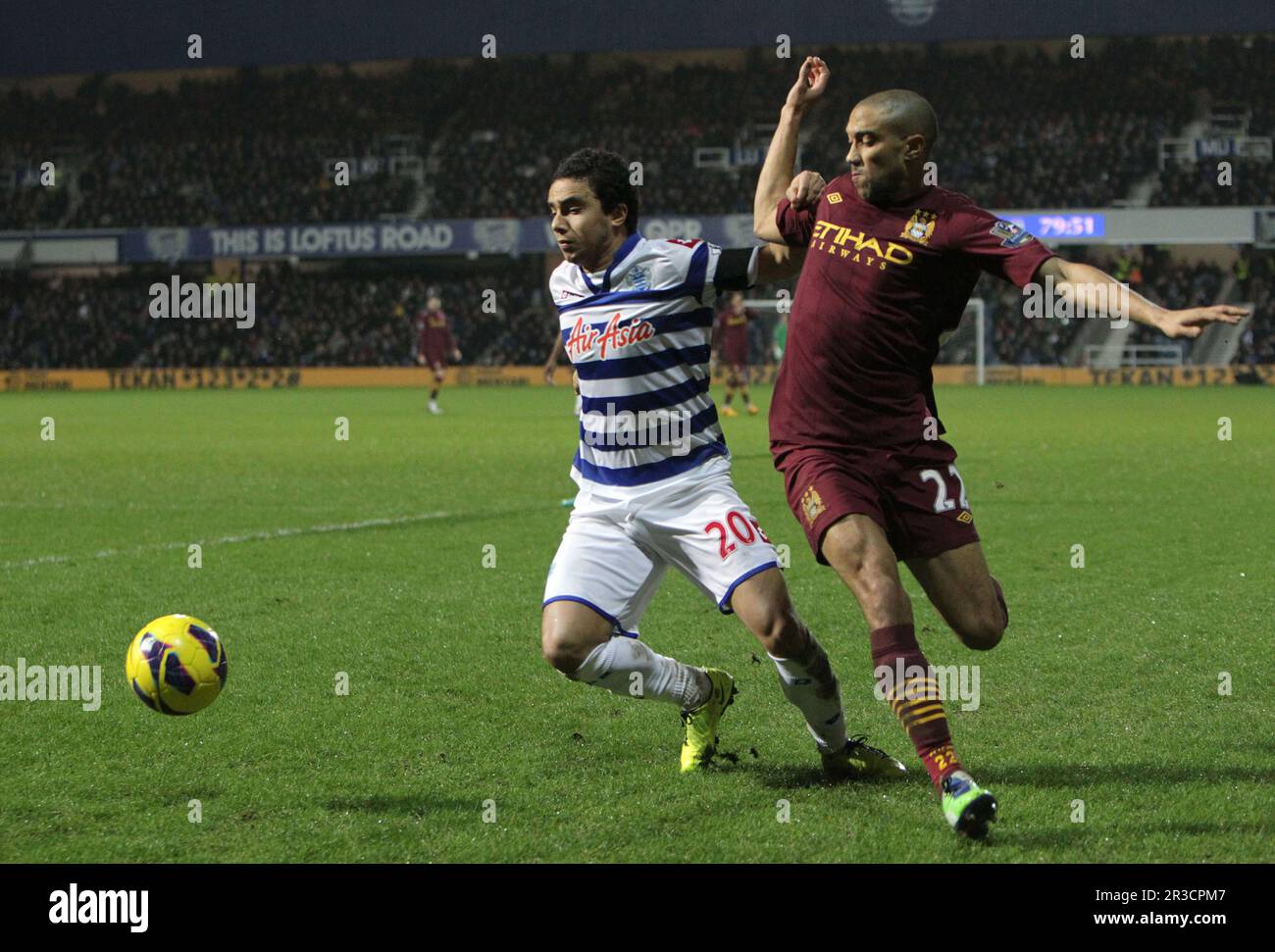 Fabio Da Silva des Queens Park Rangers affronte Gael Clichy de Manchester City. Le jeu termine un draw.QPR 29/01/13 QPR V Manchester City Banque D'Images