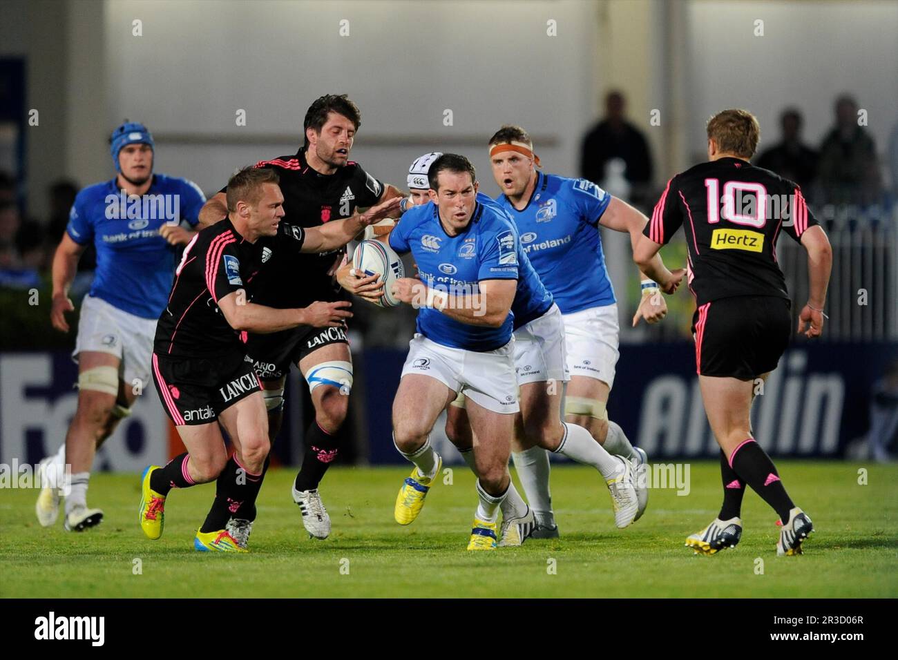 Andrew Goodman, de Leinster, s'arrête au milieu du terrain lors de la finale de la coupe Amlin Challenge entre Leinster Rugby et Stade Francais à la RDS Arena, Dublin Banque D'Images