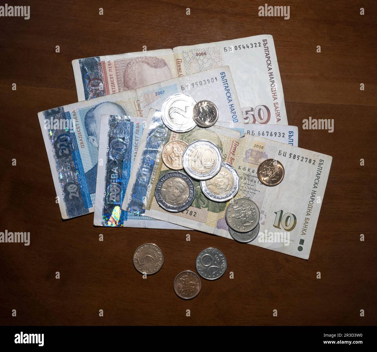Quelques billets de la devise bulgare Lev en main Banque D'Images