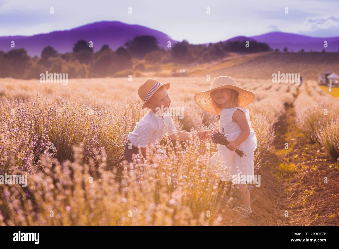 L'amour au-delà de l'âge, un moment avant de baiser Banque D'Images