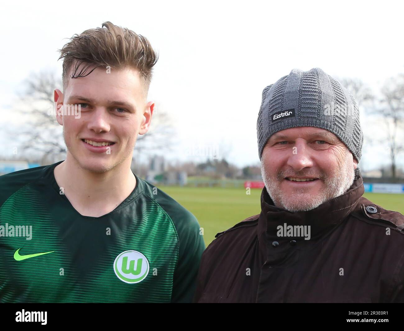 Le footballeur allemand Tim Siersleben VfL Wolfsburg avec le père Frank Siersleben sur 9.3.19 à Magdeburg Banque D'Images