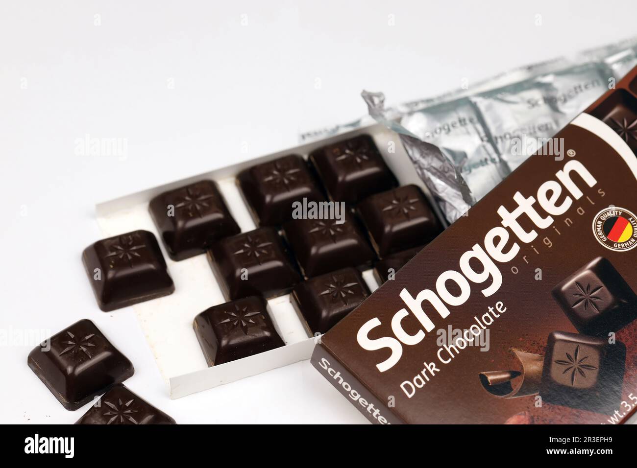 KIEV, UKRAINE - 4 MAI 2022 chocolat Schogetten. Produits en chocolat fabriqués par Ludwig Schokolade GmbH and Co KG l'un des fournisseurs de confiserie les plus performants d'Europes Banque D'Images
