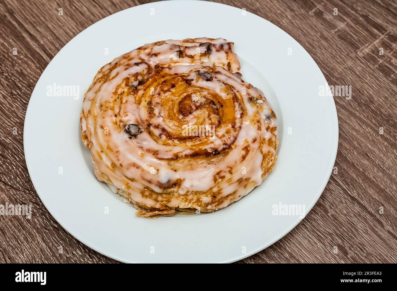 Un petit pain de raisins frais de la boulangerie Banque D'Images