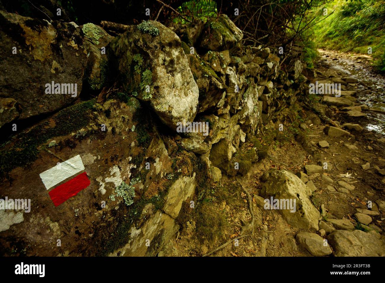 Sendero de gran recorrido gr11 Banque de photographies et d’images à