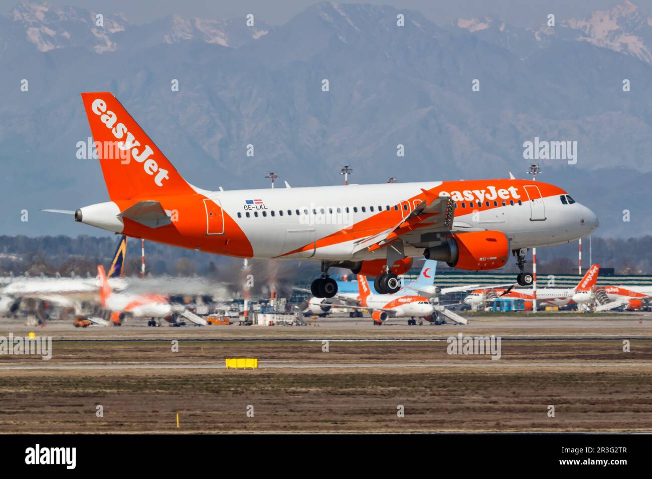 EasyJet Europe Airbus A319 aéroport de Milan Malpensa en Italie Banque D'Images