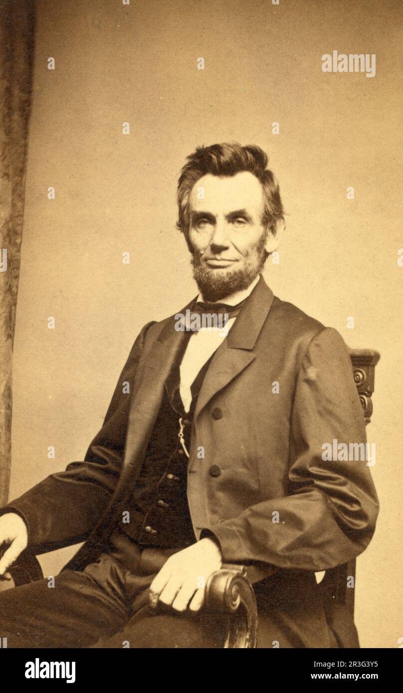 8 janvier 1864 - États-Unis Le président Abraham Lincoln, portrait assis, face à l'avant. Banque D'Images