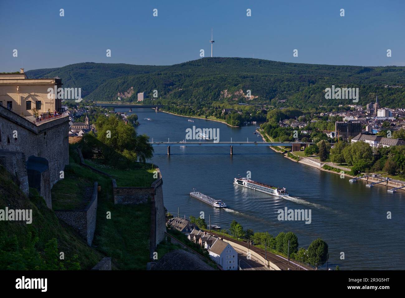 Vue sur le Rhin depuis la forteresse d'Ehrenbreitstein, Koblenz, Rhénanie-Palatinat, Allemagne, Europe Banque D'Images