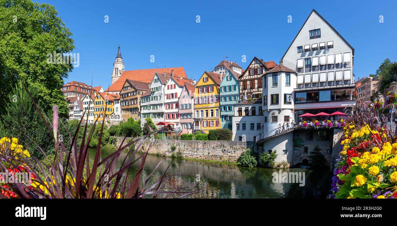 Ville de Tübingen sur le panorama de la rivière Neckar en Allemagne Banque D'Images
