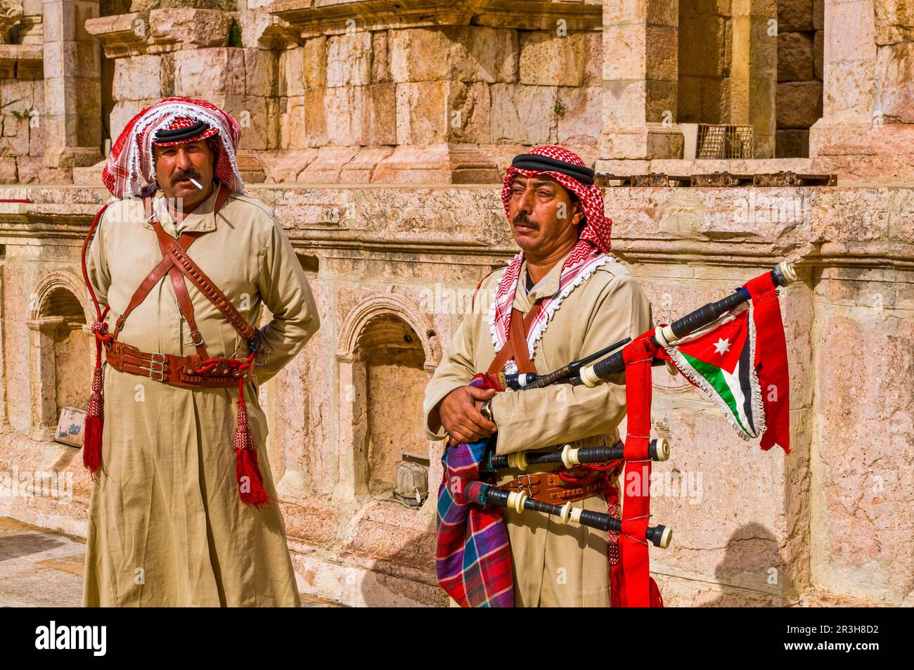 Homme natif avec cornemuse, Jerash, Jordanie Banque D'Images