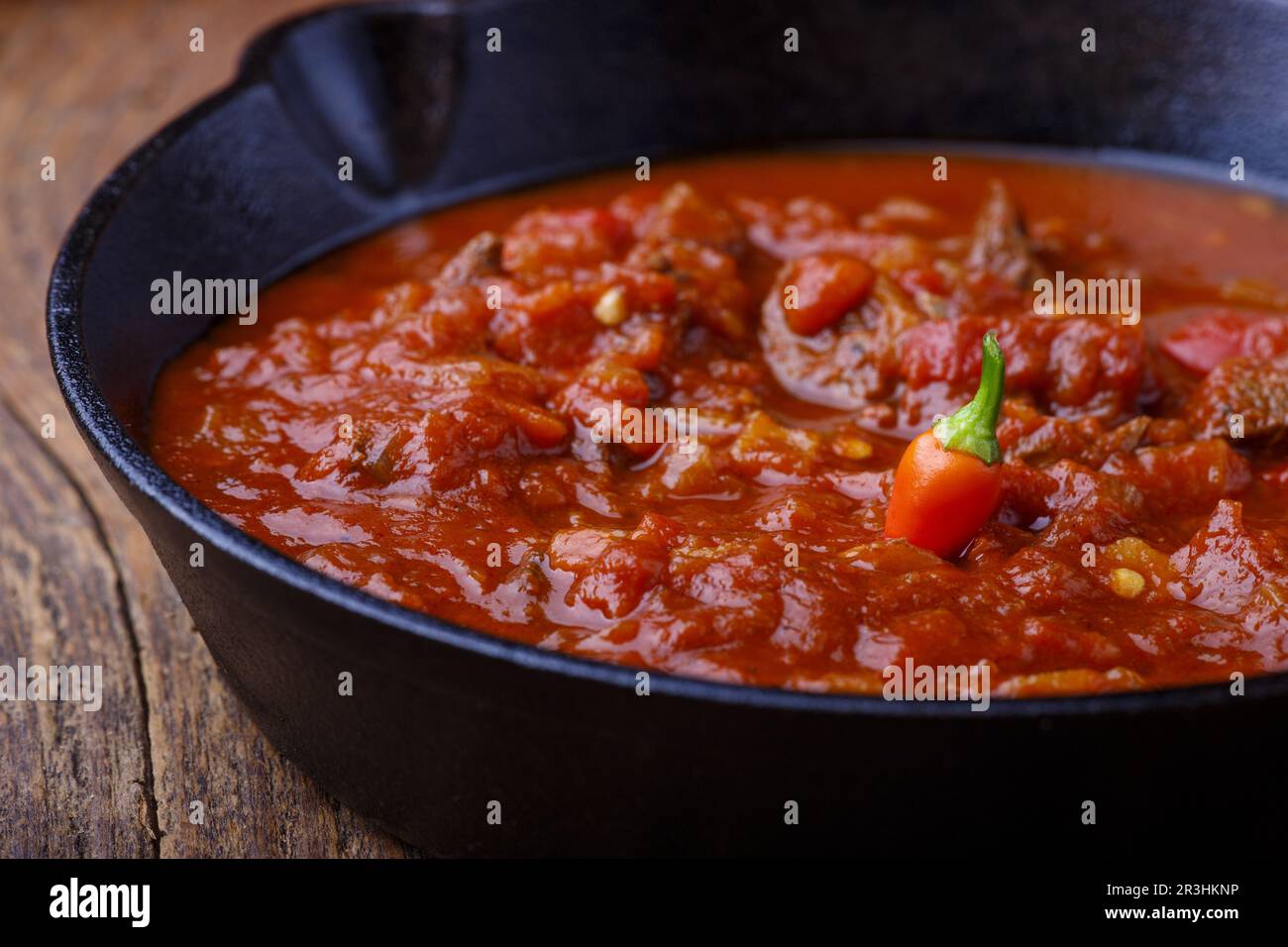 Goulash hongrois dans la casserole Banque D'Images