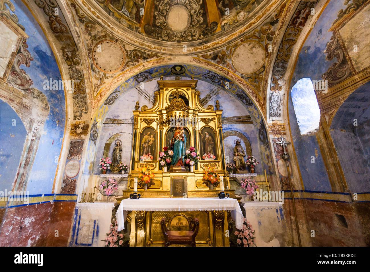 iglesia del siglo XVI, santuario de origen romanico de Santa María de la Nuez , municipio de Bárcabo,Sobrarbe, Provincia de Huesca, Comunidad Autónoma de Aragón, cordillera de los Pirineos, Espagne, europe. Banque D'Images