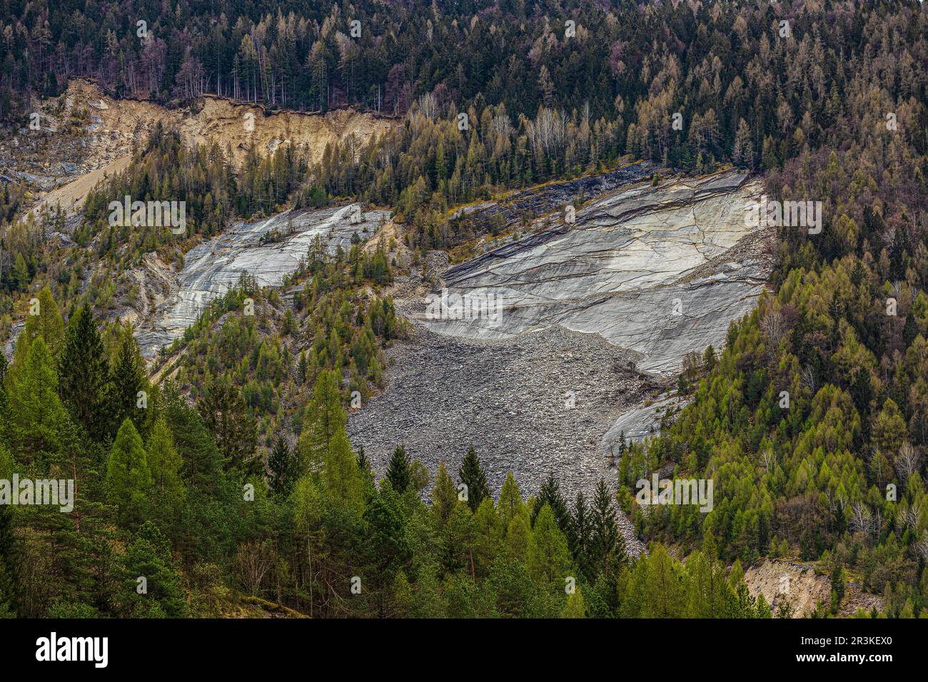 Italie Friuli Monte TOC - Val Cellina - le glissement de terrain qui a causé la tragédie de Vajont Banque D'Images