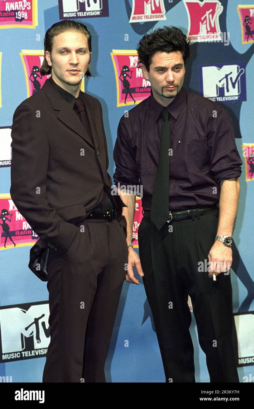 Milan Italie 1998-11-12 :Huey Morgan et Brian Leiser de Fun les criminels lovin aux MTV Europe Music Awards 1998 Banque D'Images