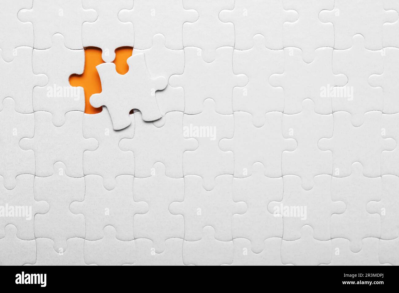 Processus de recrutement, recherche du meilleur candidat. Raccord de pièce de puzzle manquante, vue de dessus Banque D'Images