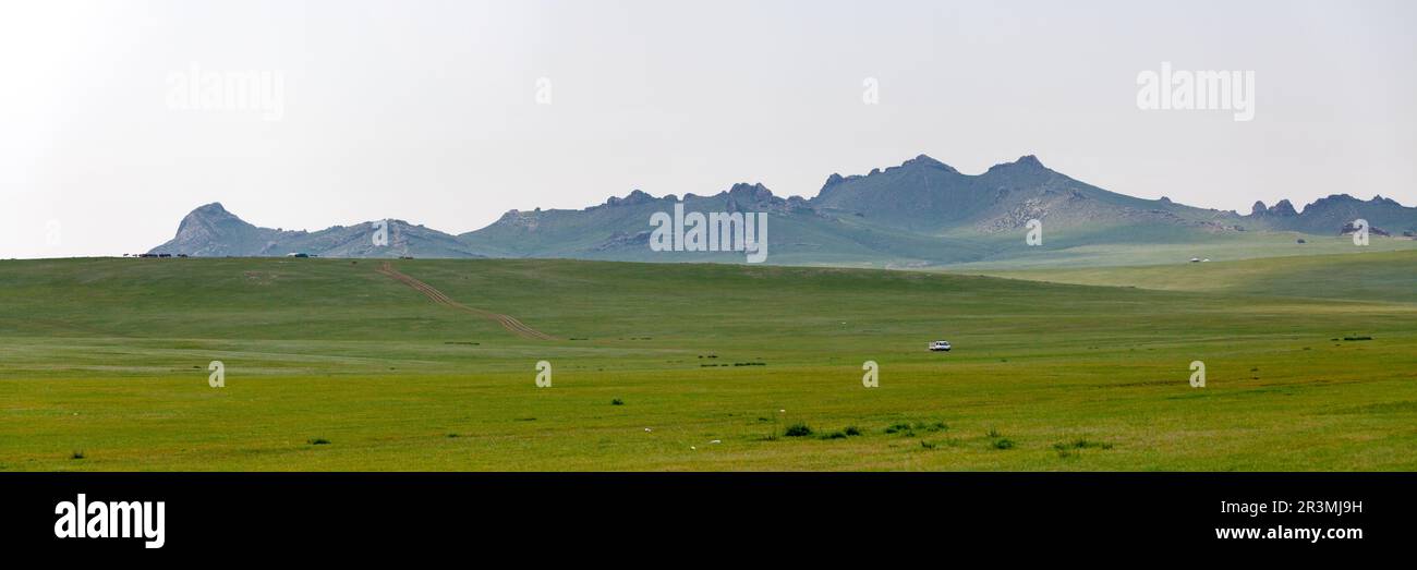 Vue panoramique sur les steppes de Mongolie dans la province de Bulgan. Banque D'Images